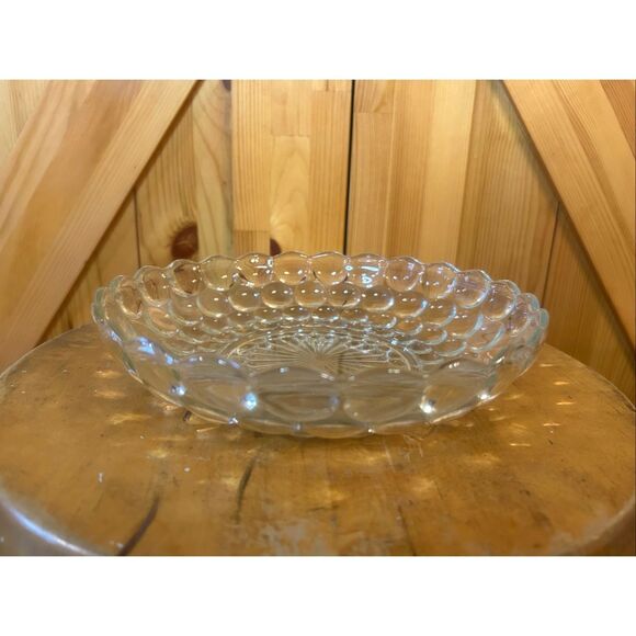 Vintage CLEAR BUBBLE GLASS BERRY BOWL 8.5” ROUND (5760) - Picture 2 of 8